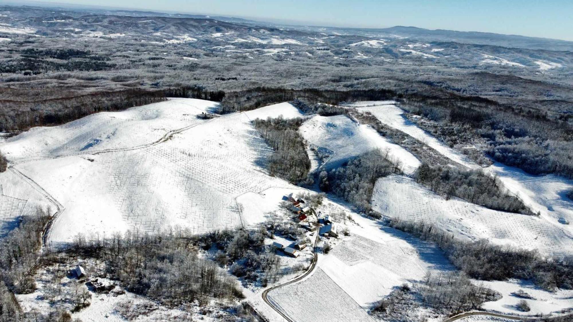 Pensjonat Ruralna Kuca Za Odmor Kablarovo Brdo Krnjak Zewnętrze zdjęcie